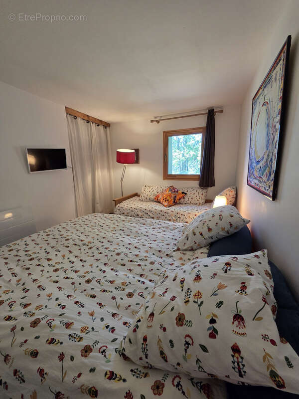 Maison à ENCHASTRAYES