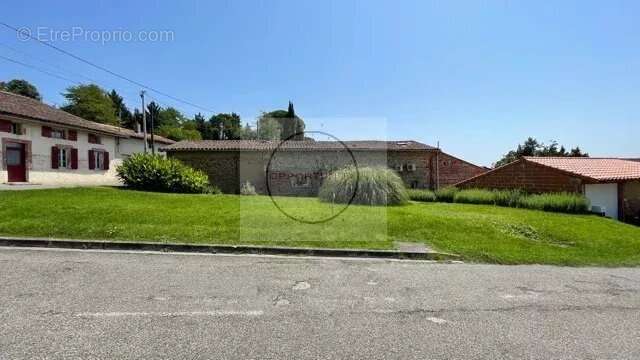 Terrain 430 m² à Castelnau-D'estretefonds  - photo 2