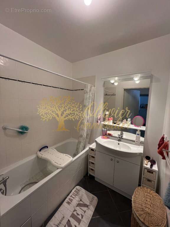 Appartement à PONTAULT-COMBAULT