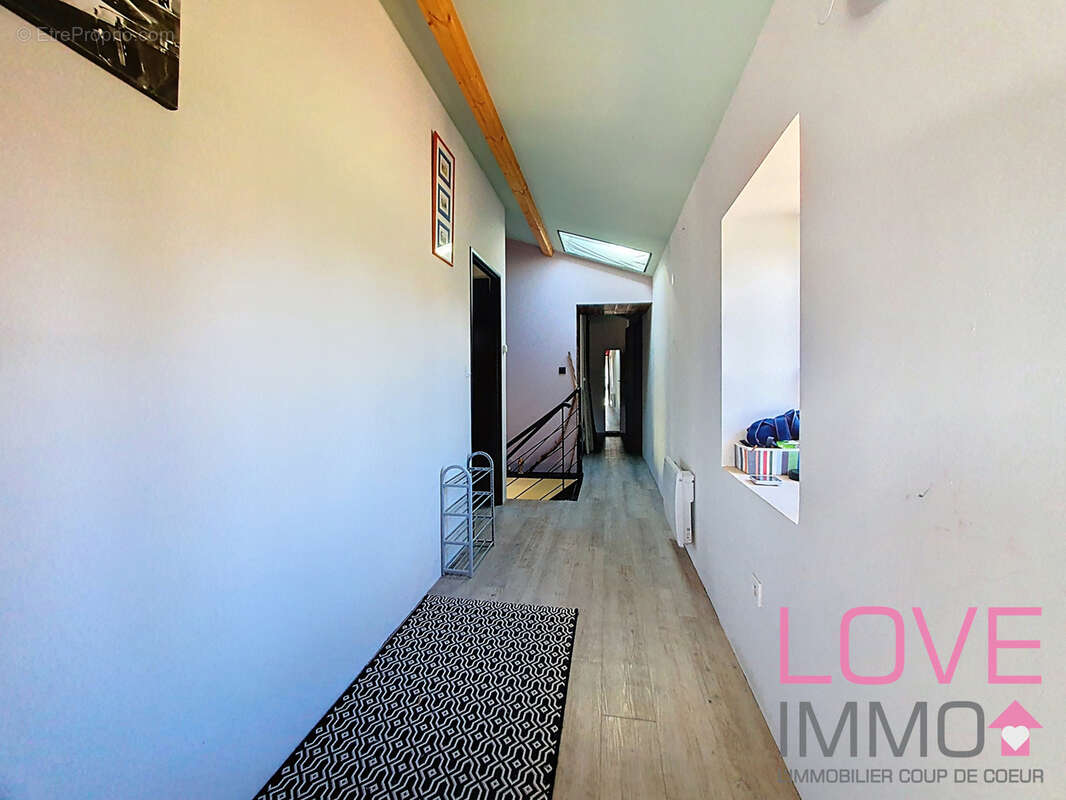 Maison à LA TOUR-DU-PIN