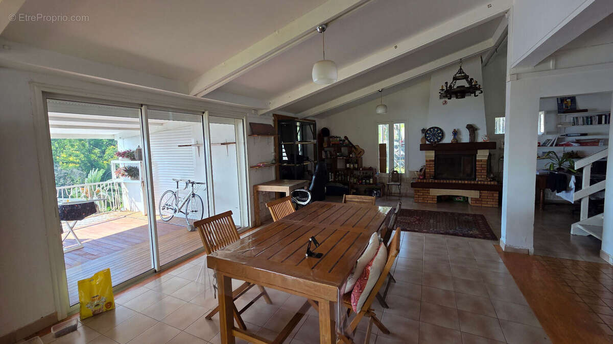 Maison à SAINT-DENIS