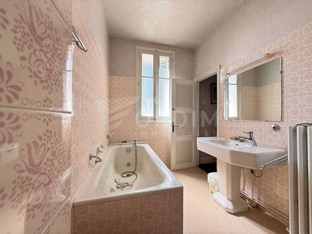 Maison à BONNY-SUR-LOIRE