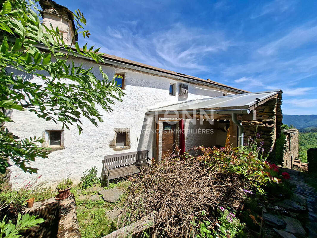 Maison à SAINT-FREZAL-DE-VENTALON