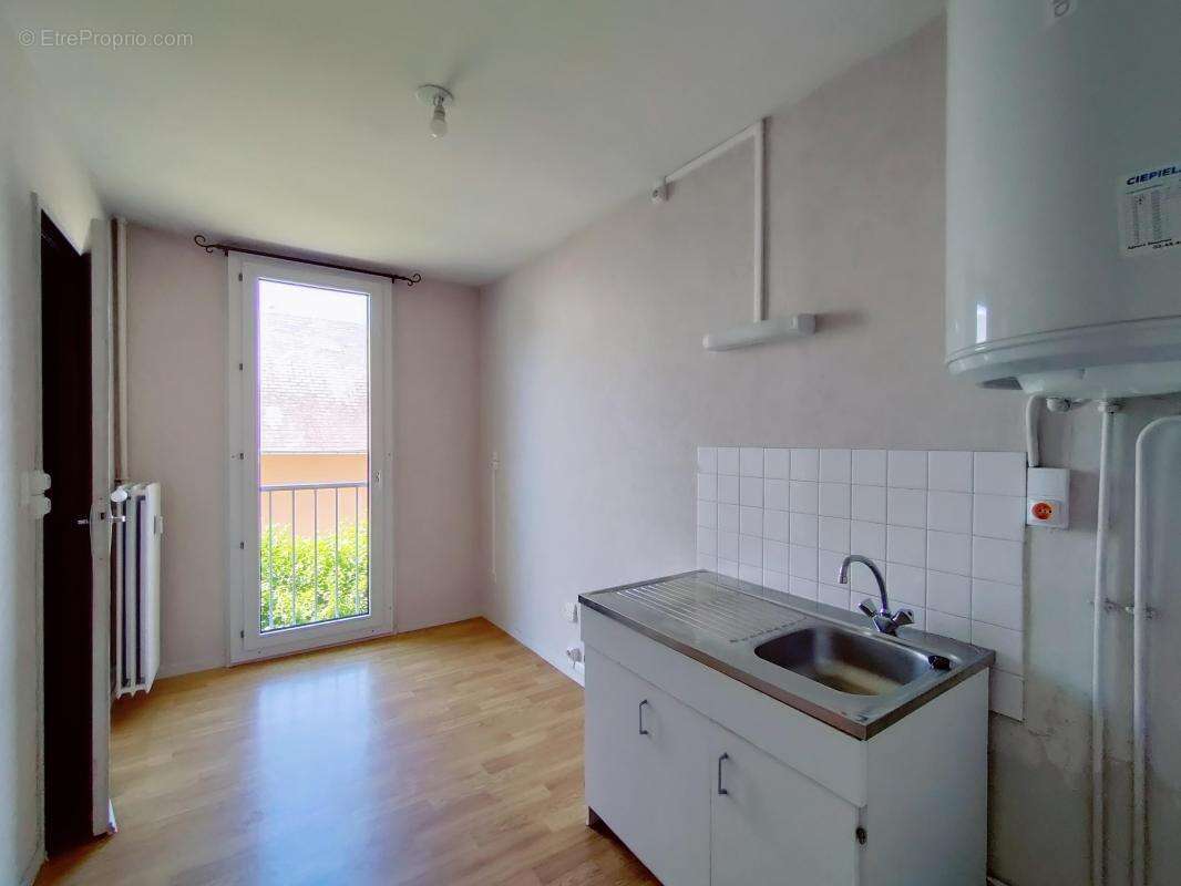 Appartement T2 47m² - Songeons - 8300.1.2.11 - photo 3