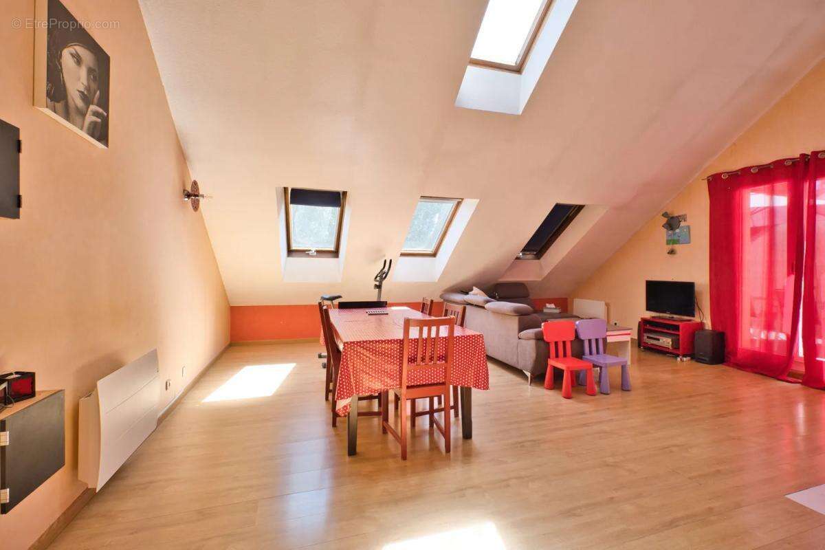 Appartement de 6 pièces de 108 m² à Jarville-la-Malgrange - photo 6