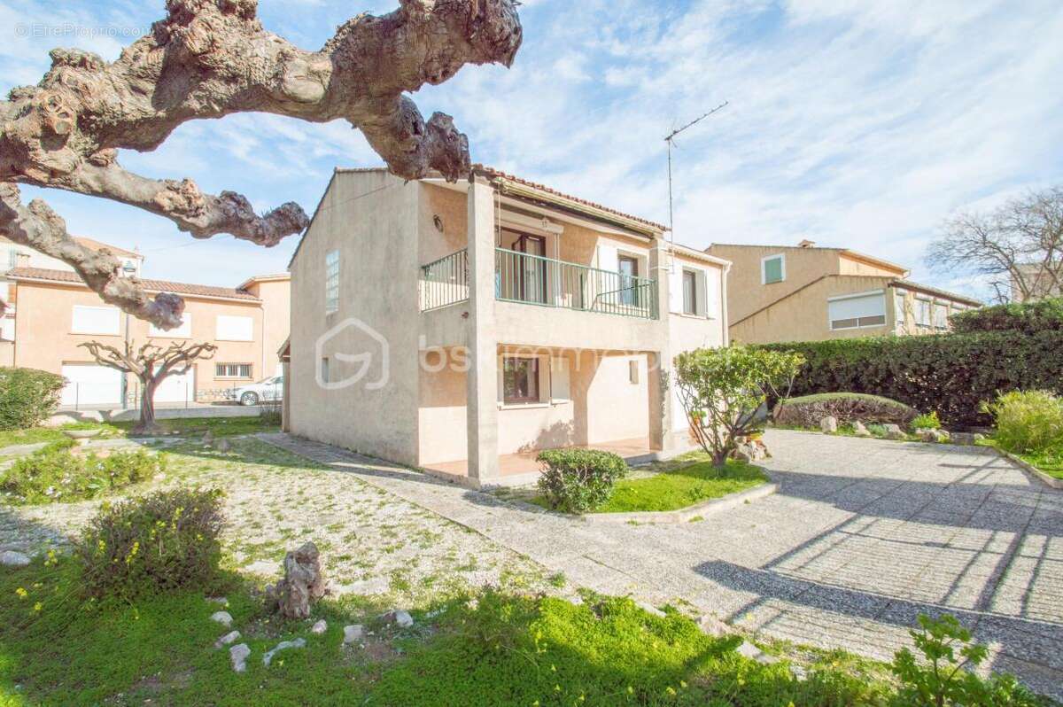 Maison à LA LONDE-LES-MAURES