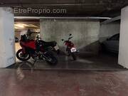 Parking à PARIS-12E