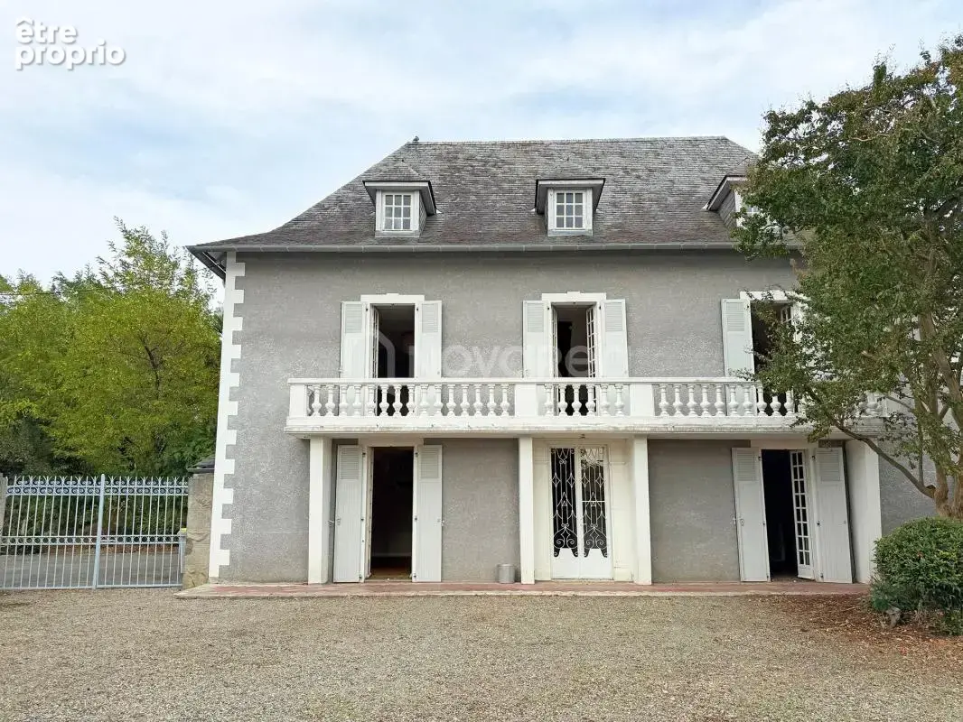 Photo Maison à Lons au prix de 595 000€
