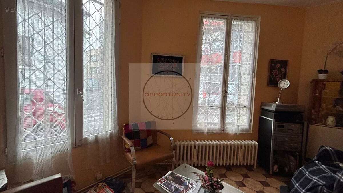 Maison à MONTREUIL