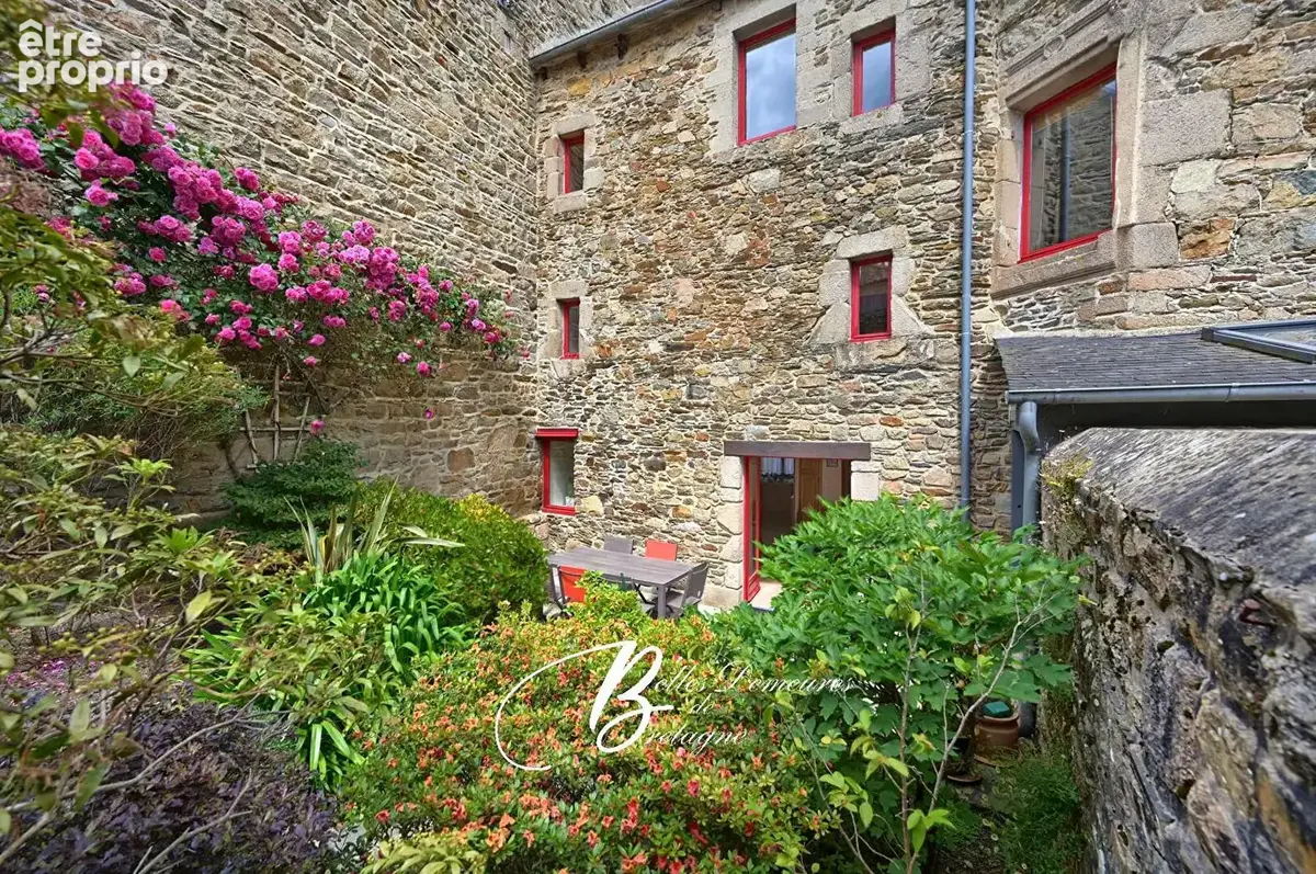 A vendre maison de caractère en pierre centre historique de Tréguier - photo 1
