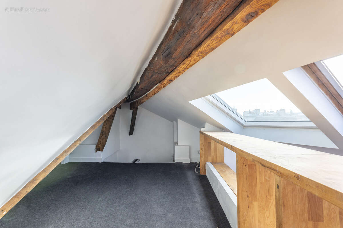 Appartement à PARIS-3E