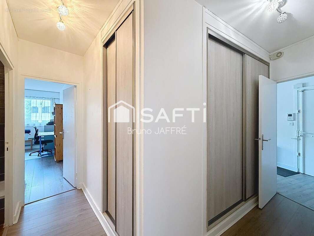 Photo 7 - Appartement à PARIS-15E