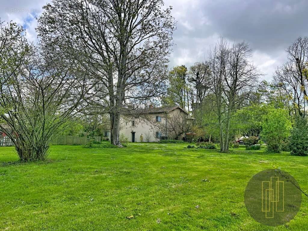 Maison à SAINTE-EUPHEMIE