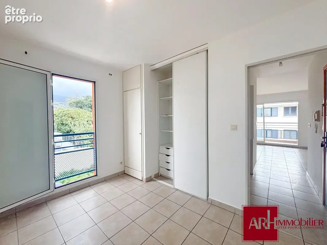 Appartement à SAINT-DENIS