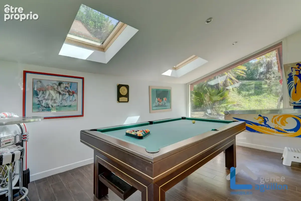 Quartier chantaco dans domaine privee- superbe villa avec piscine et vue rhune - photo 10