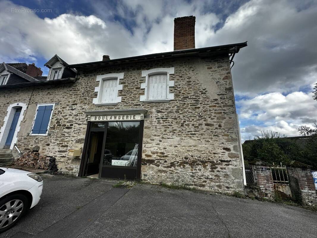 Maison à SAINT-GERMAIN-LES-BELLES