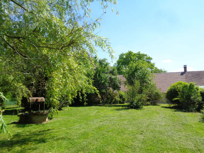Maisons à vendre TREIGNY (89) Ensemble de deux maison 11pcs 5 ou 6 chbs, piscine, panneau solaire - photo 12