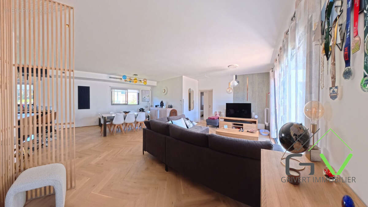 Maison à NIMES