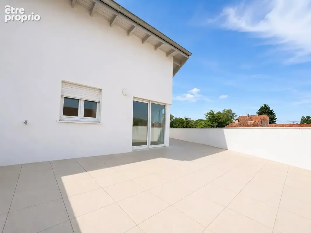 STRASBOURG - LA ROBERTSAU : 5 pièces - Terrasse - Garage double - photo 1