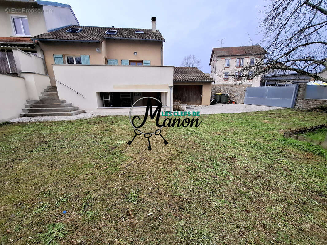 Maison à BESSINES-SUR-GARTEMPE