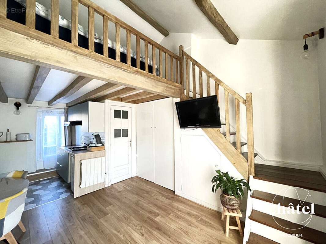 Appartement à LA CHAPELLE-EN-SERVAL