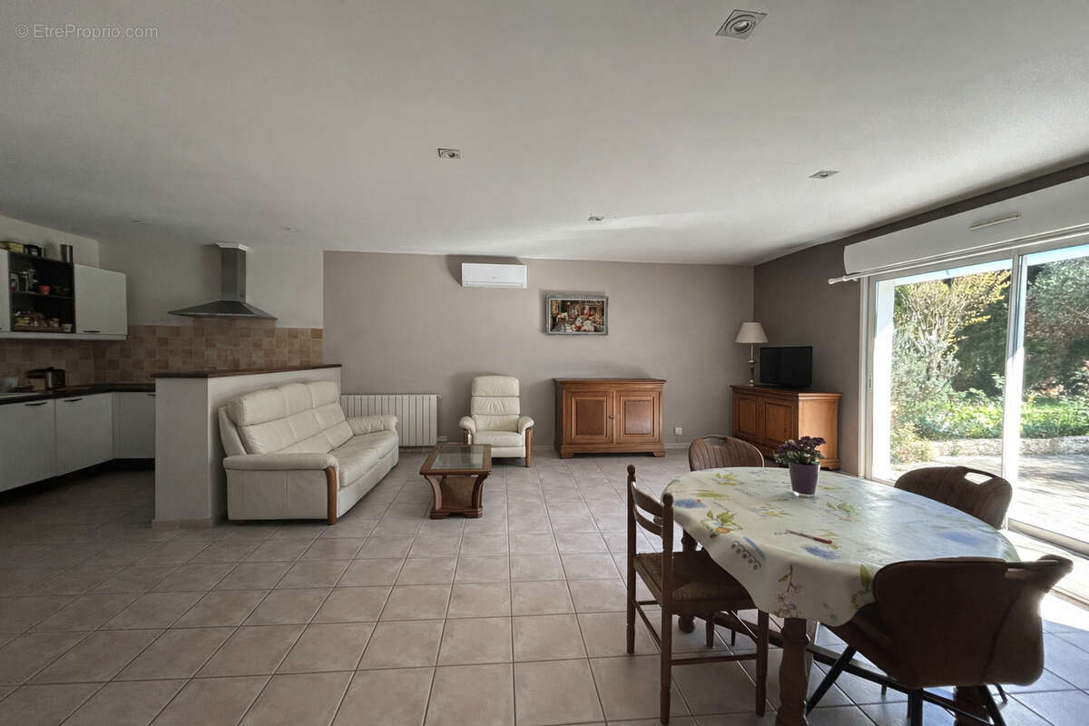 Maison à BAZAS