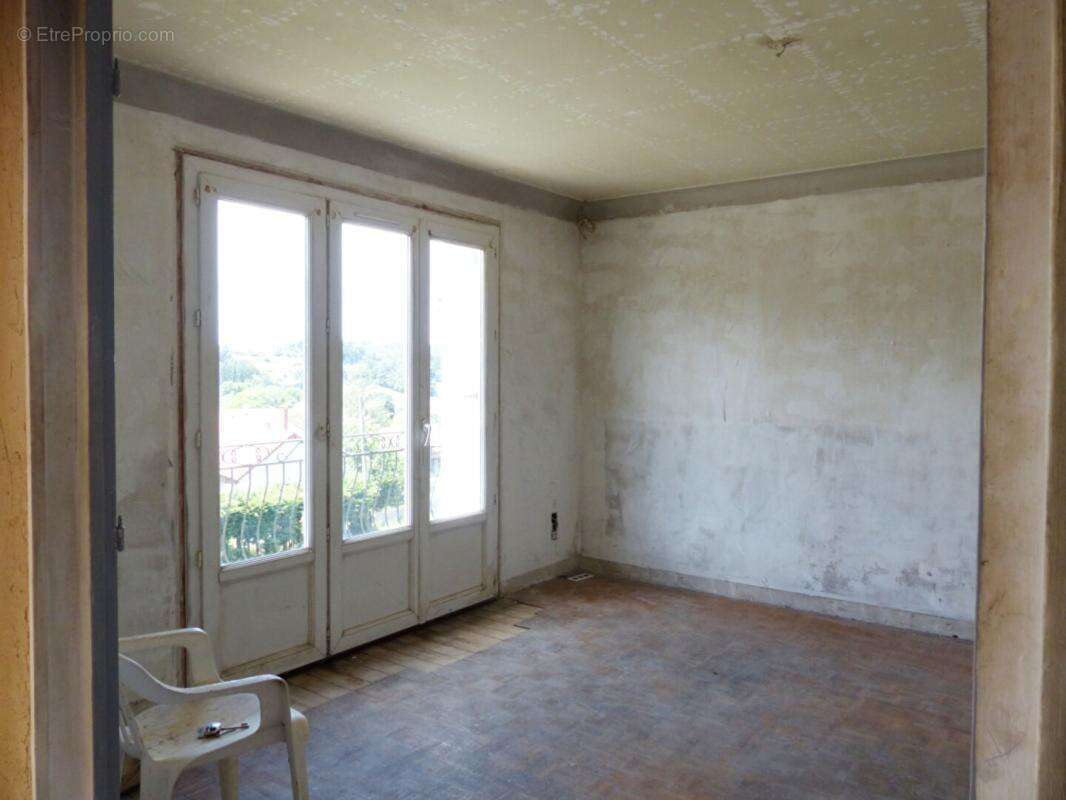 Maison de caractère à rénover -  Fort potentiel - Laussonne - photo 6