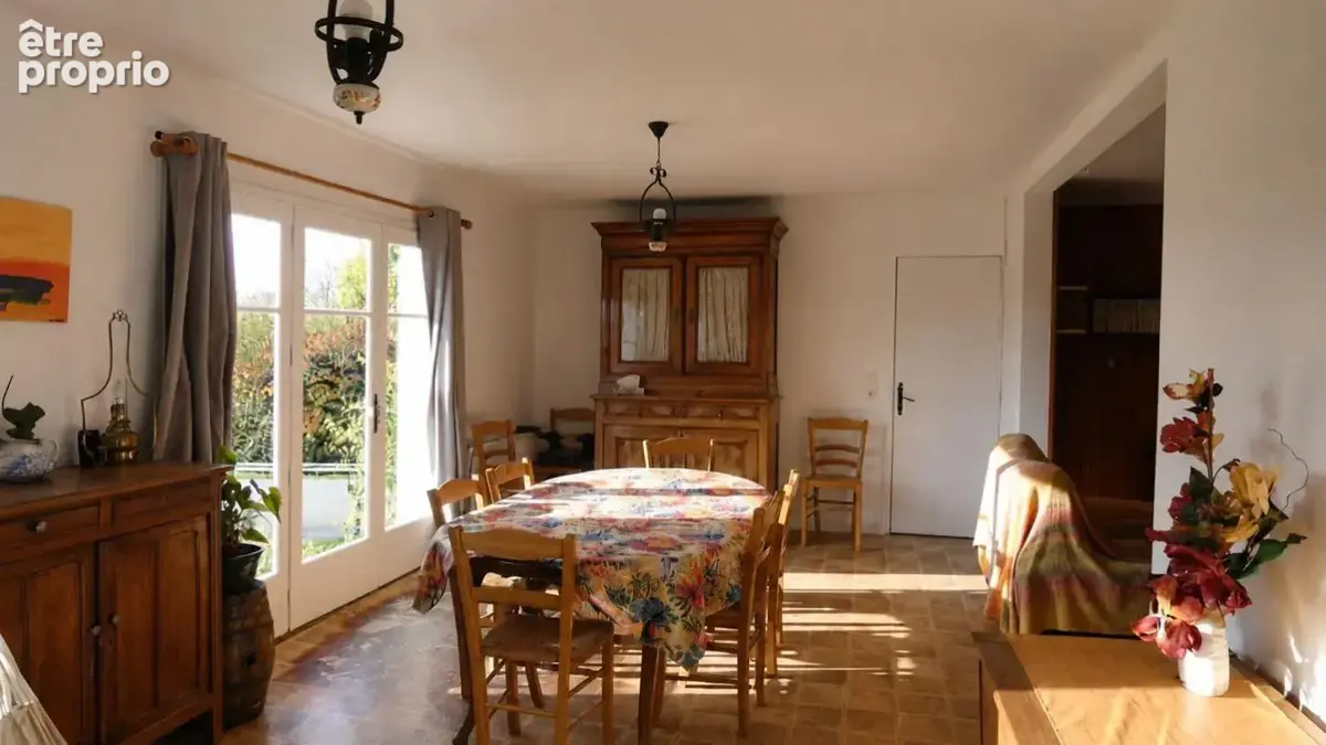 Maison 144 m² à Largeasse  - photo 3