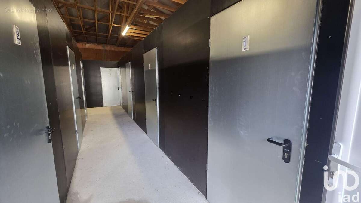 Photo 4 - Commerce à SAINT-MARTIN-D&#039;ARY