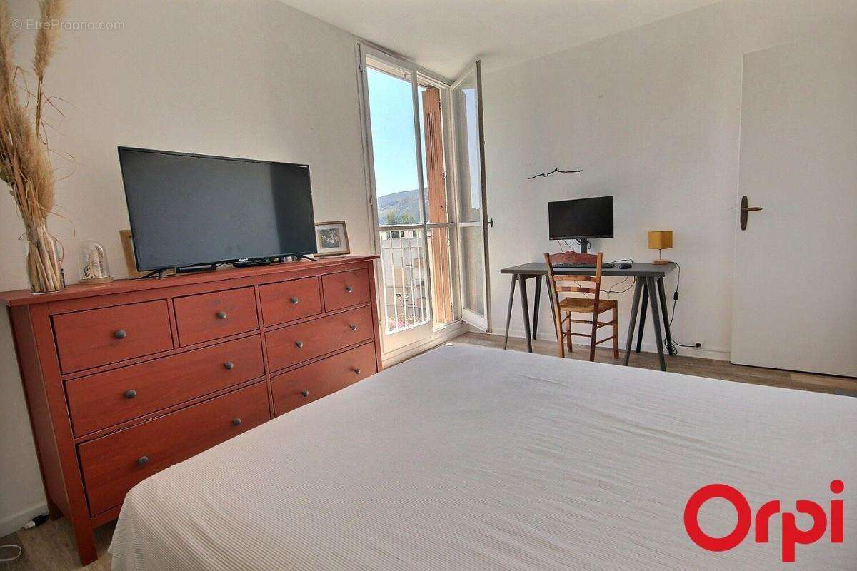 Appartement à MARSEILLE-11E