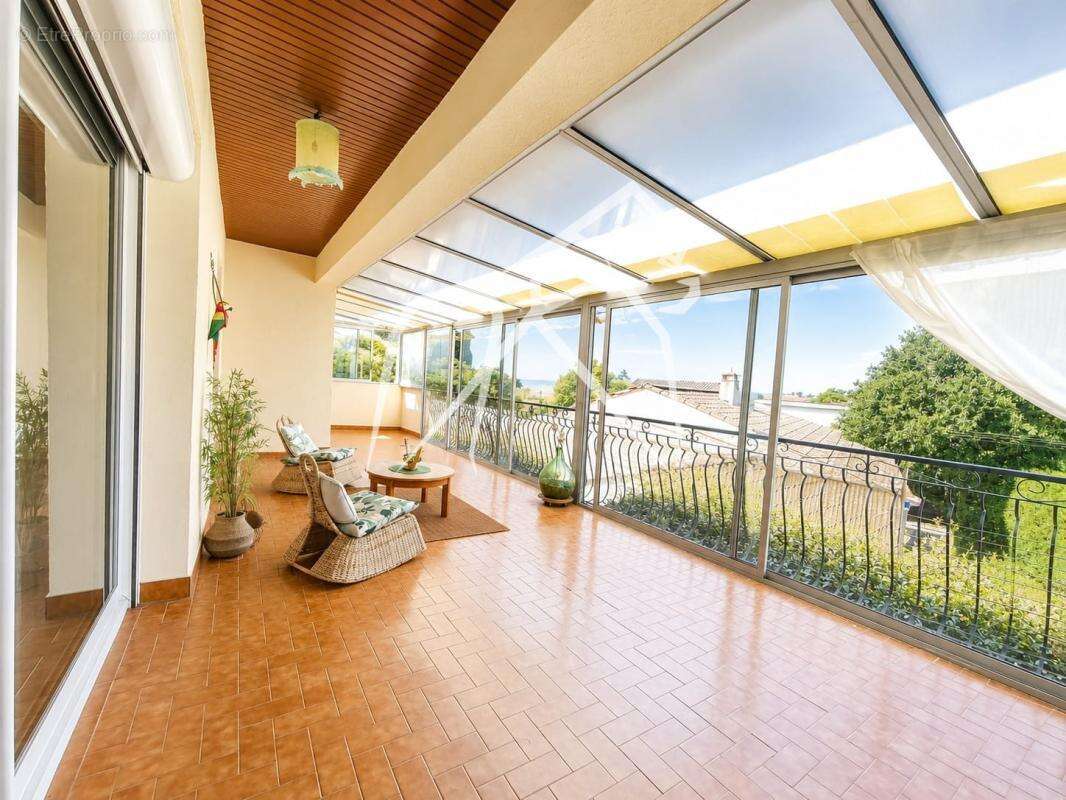 Villa 170m²  piscine  6 chambres  appartement independant sur 500m² de terrain - photo 12