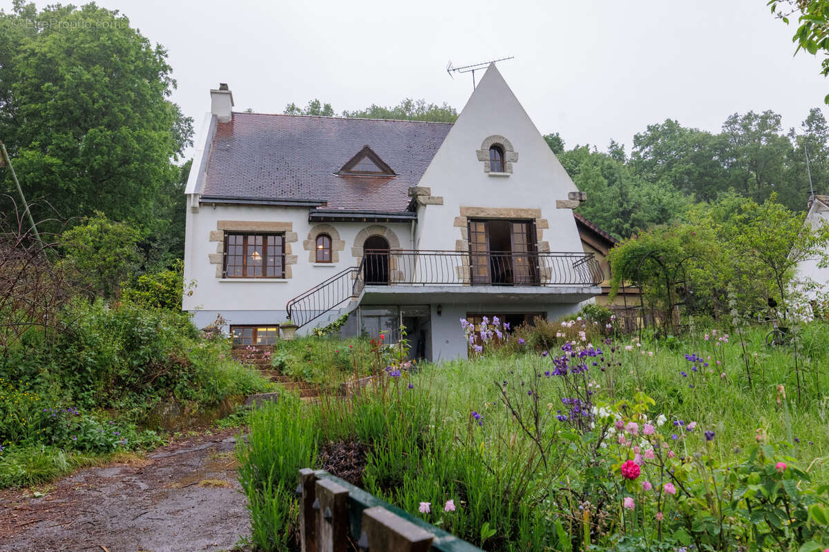 Maison à SAINT-PREST