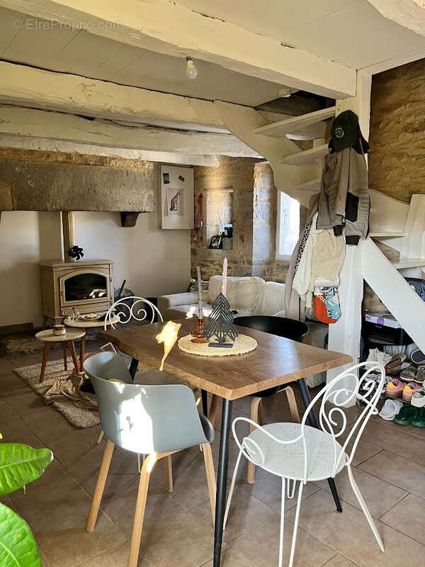 Maison à VAILHOURLES