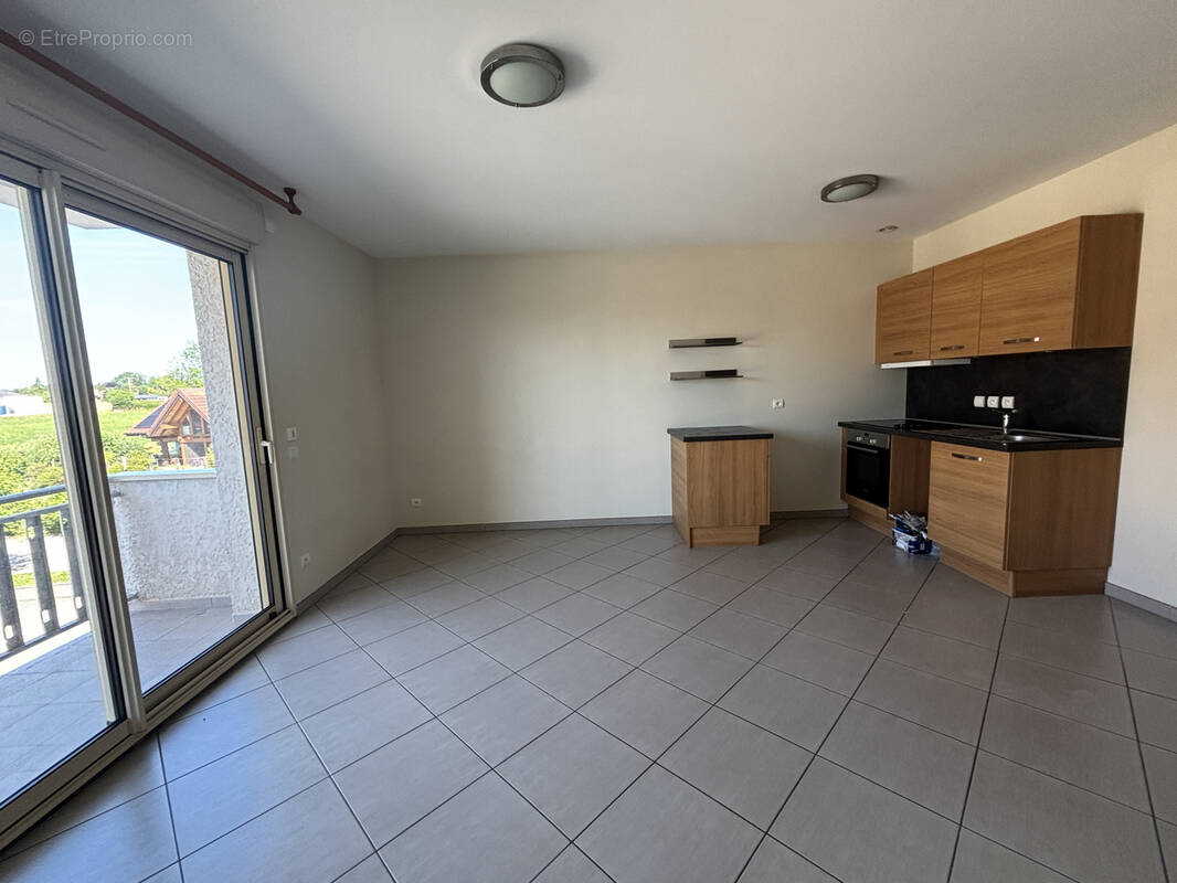 Appartement à GROISY