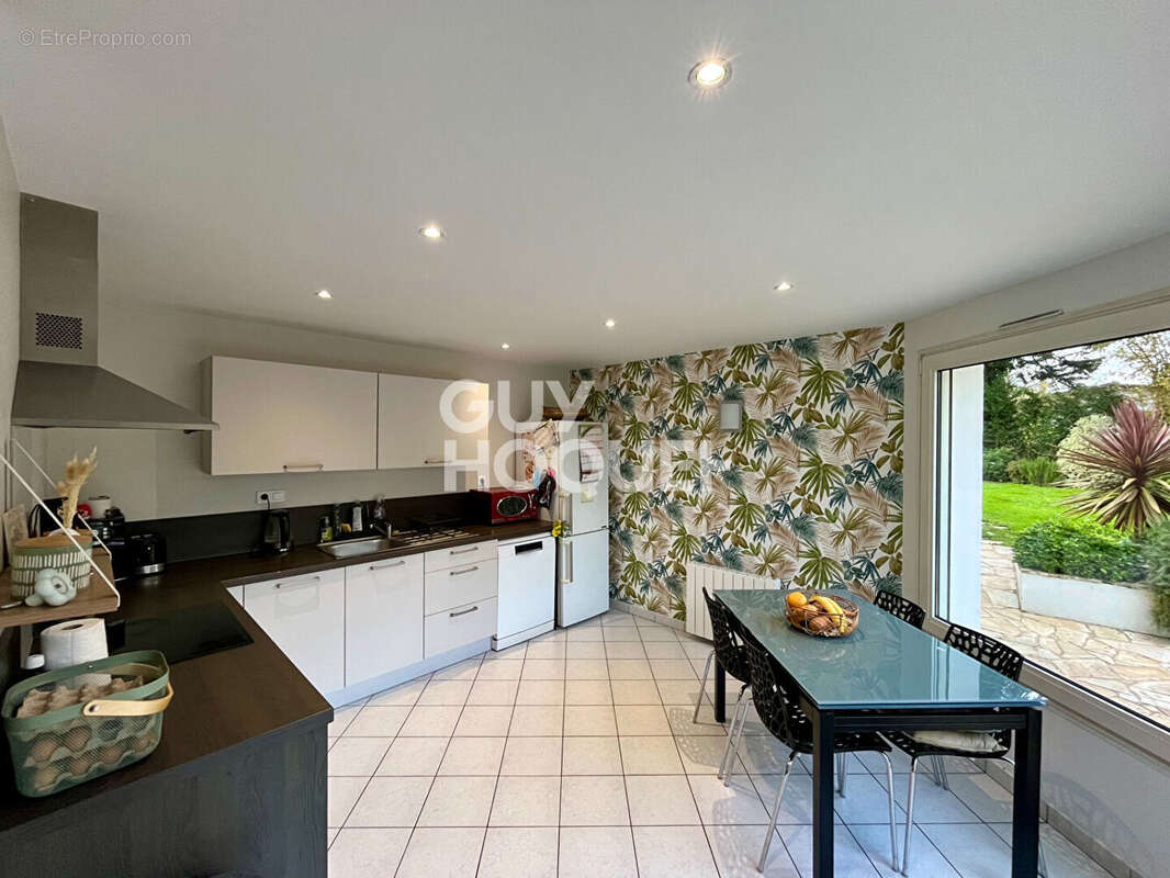 Maison à AIGREFEUILLE-SUR-MAINE