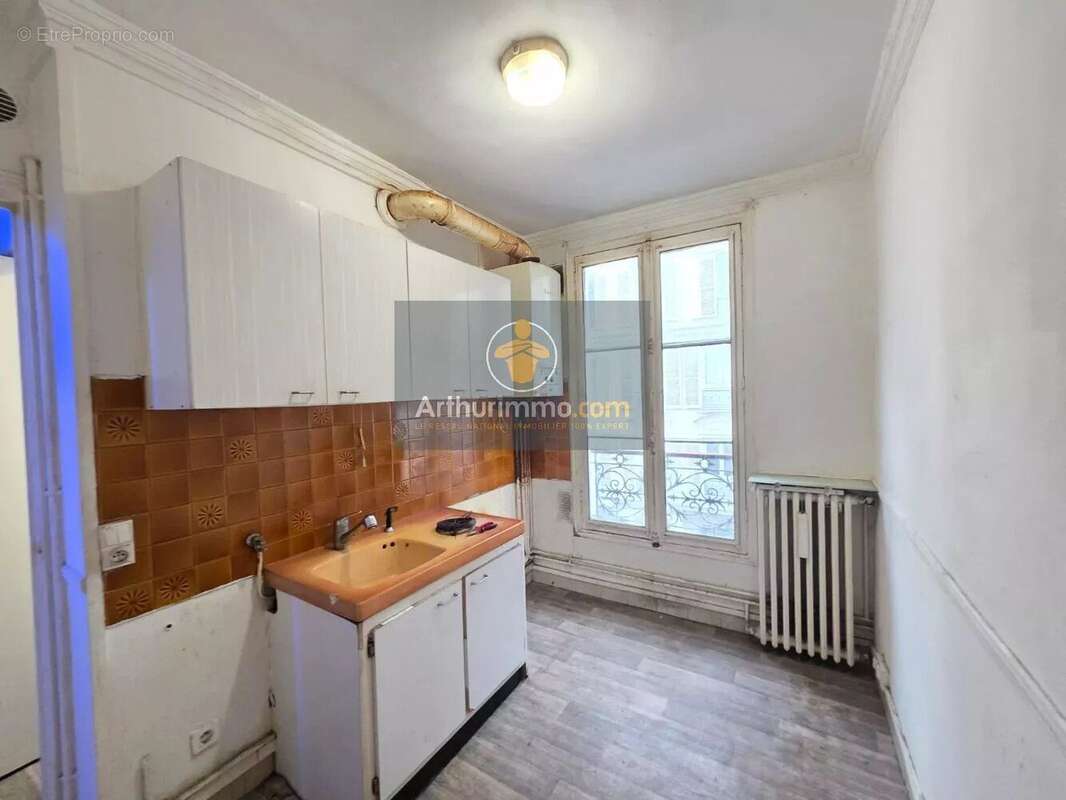 Appartement à PARIS-18E