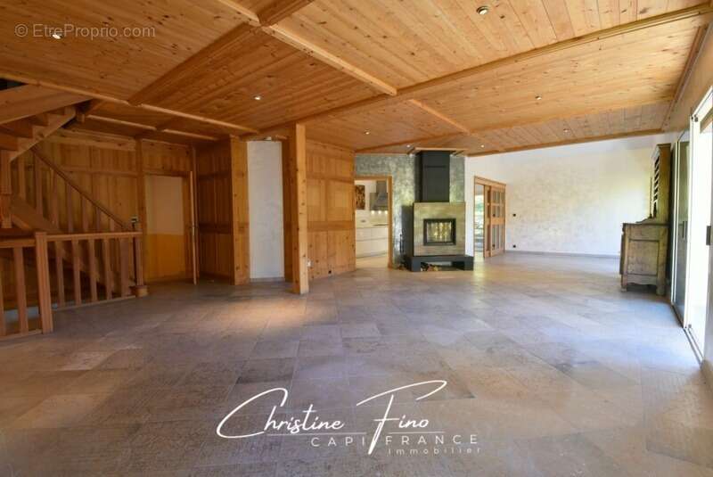 Maison à LA SALLE-LES-ALPES