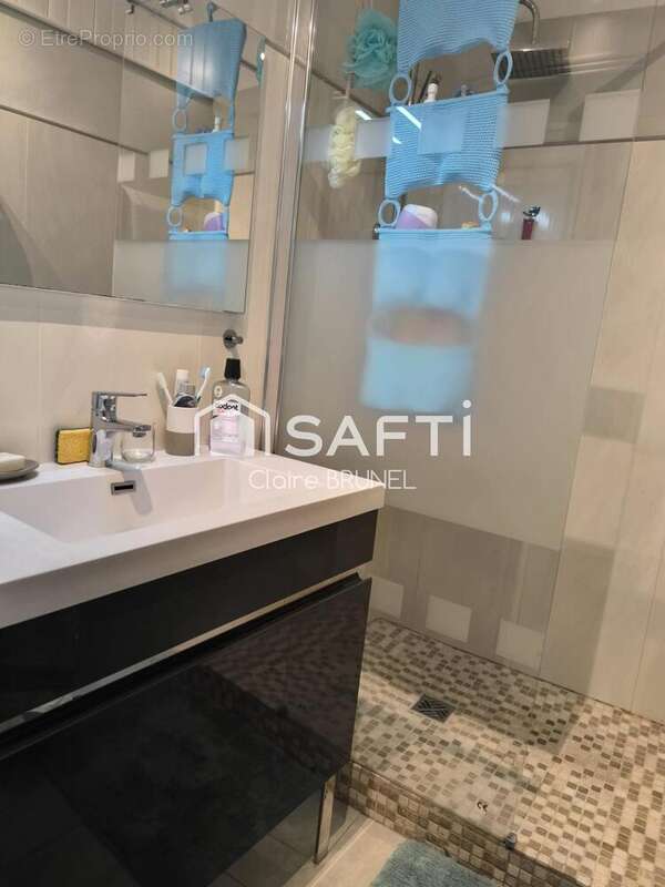 Maison 123 m² à Peyremale  - photo 5