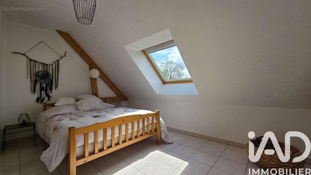 Maison 345 m² à Bassuet  - photo 9