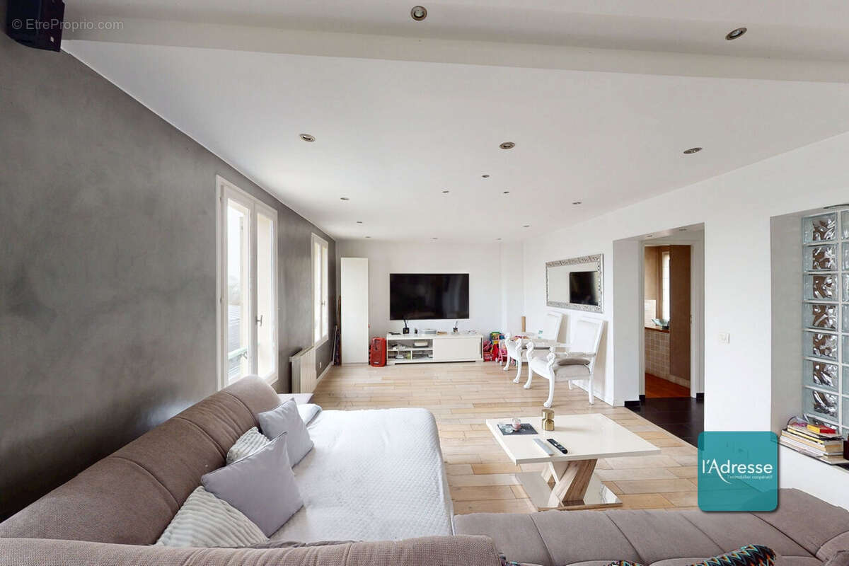 Appartement à NOGENT-SUR-MARNE