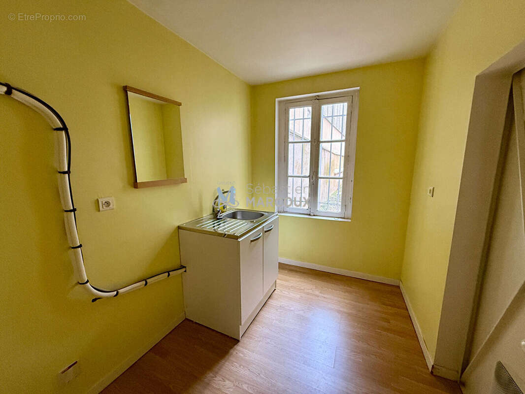 Commerce à MONTBRISON