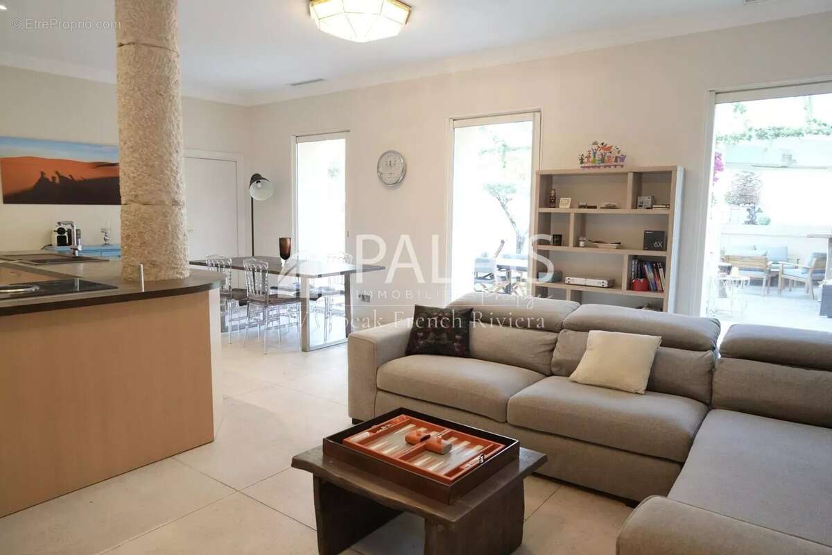 Appartement à BEAULIEU-SUR-MER