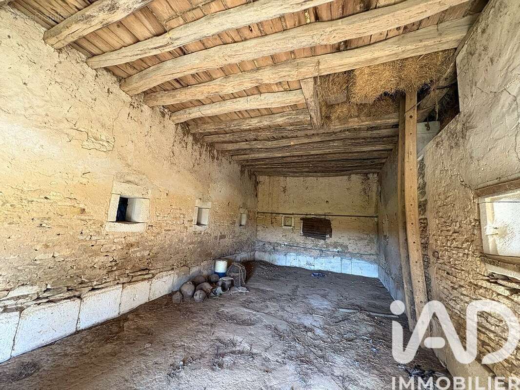 Maison 69 m² à Etais-La-Sauvin  - photo 6
