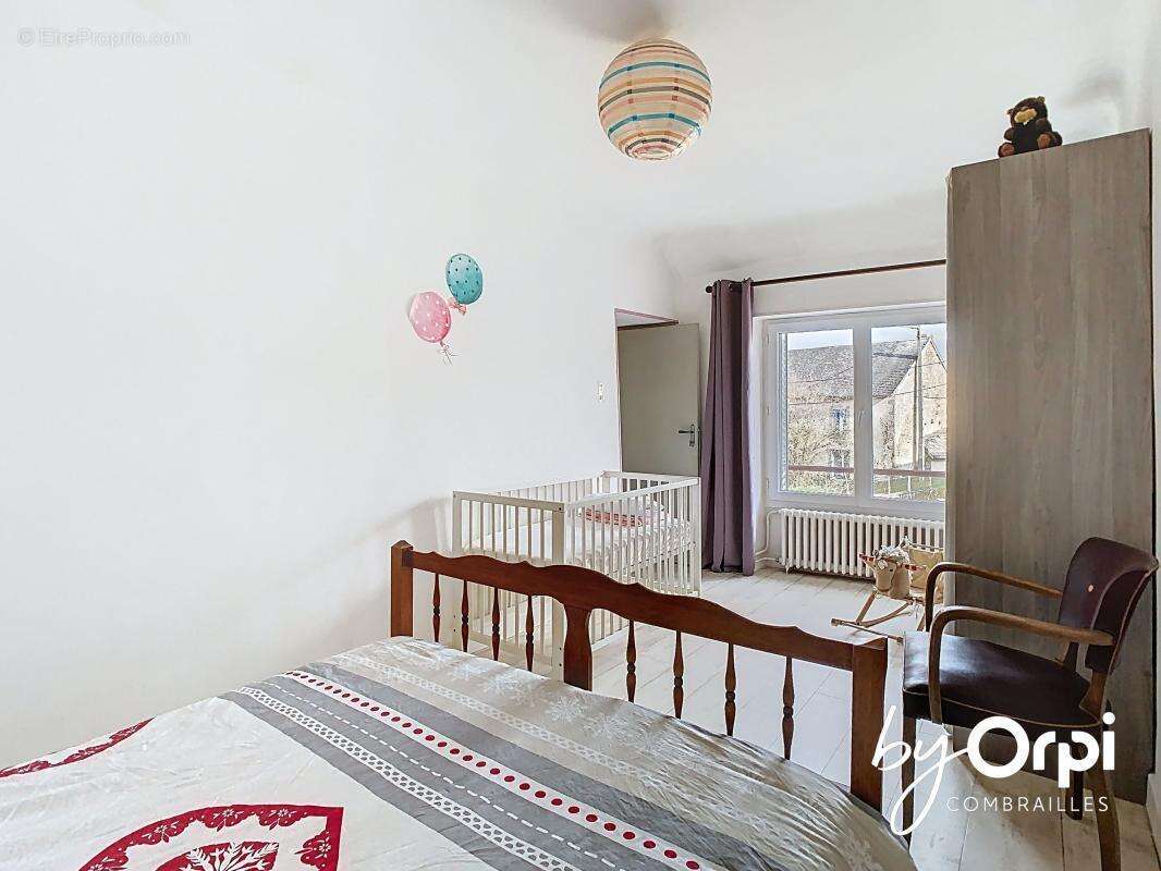 Maison à CHATEAU-SUR-CHER