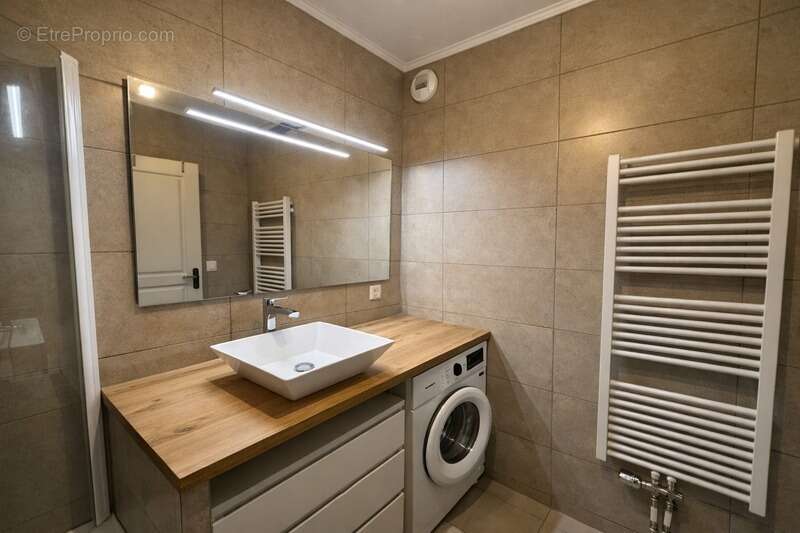 Appartement à SAINT-GENIS-POUILLY