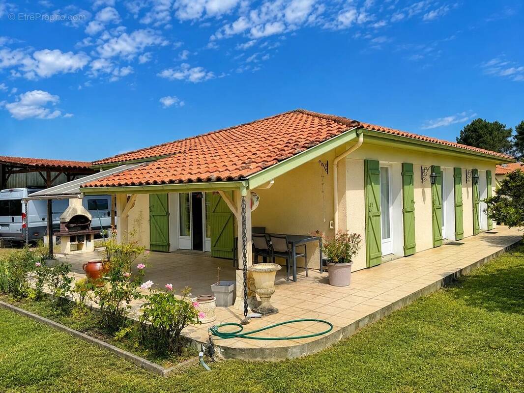 Maison à LE BARP