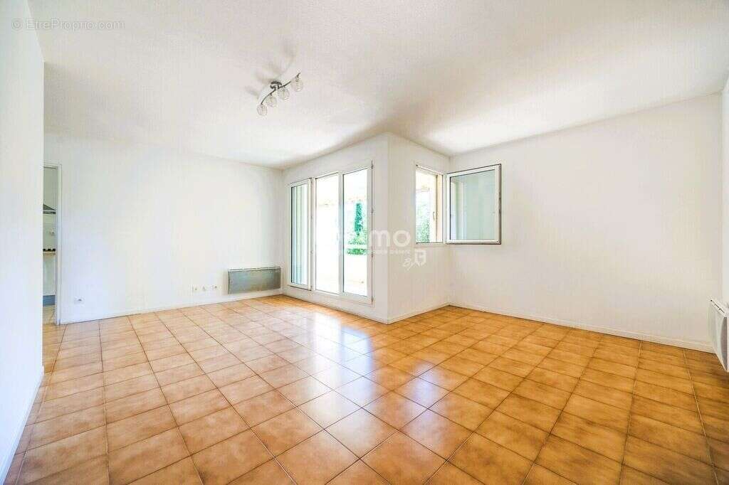 Appartement à MARSEILLE-12E