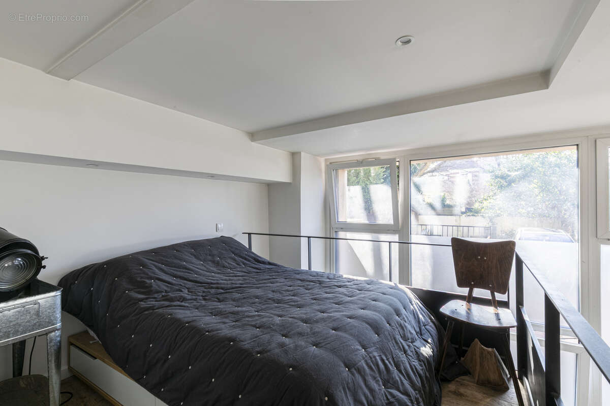 Appartement à COURBEVOIE