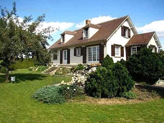 Maison à THOIRY