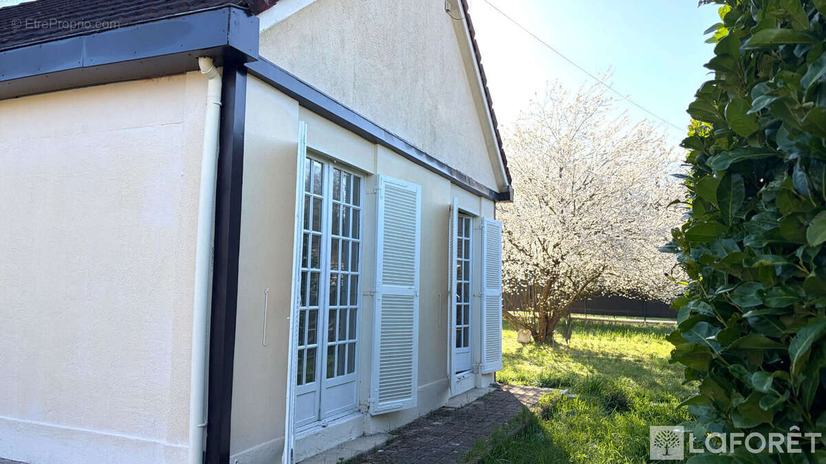 Maison à THOMERY